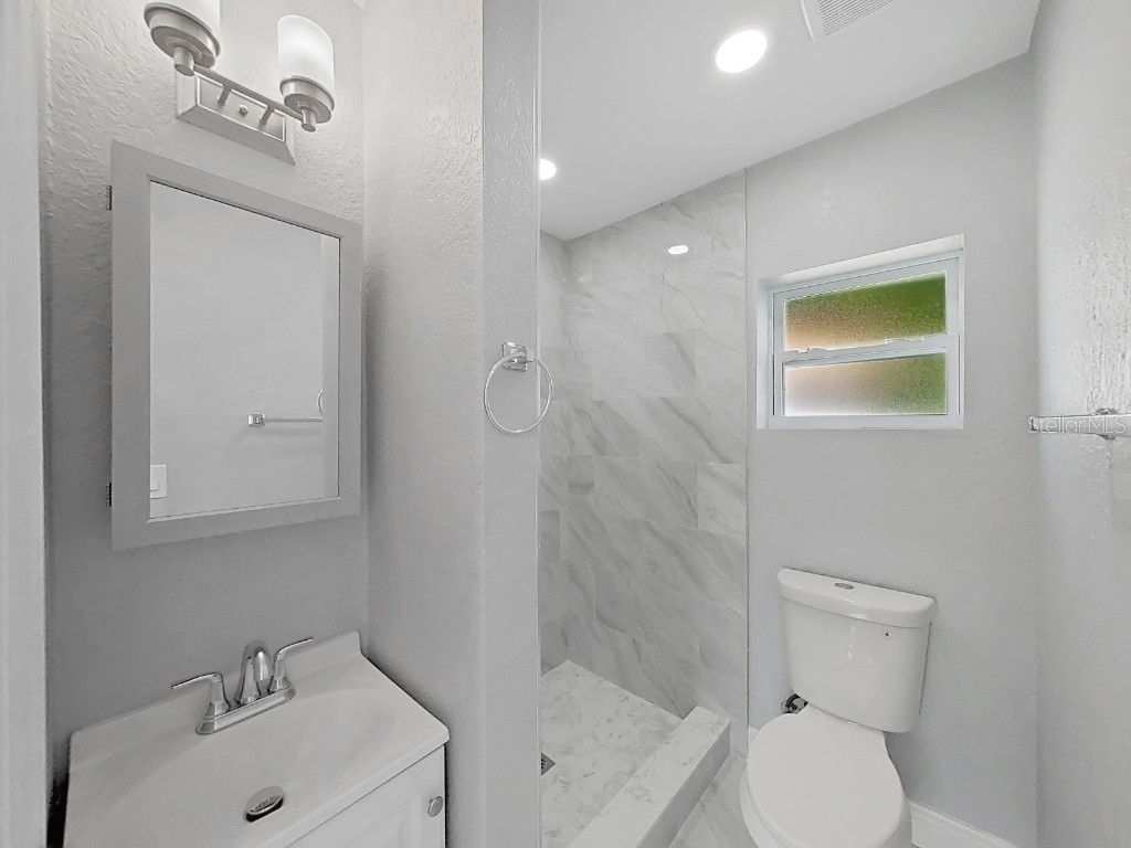 8721 N River Forest Circle Tampa FL 33604 TB8436401 image25