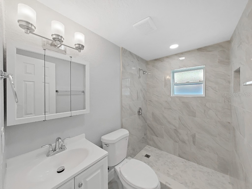 8721 N River Forest Circle Tampa FL 33604 TB8436401 image29