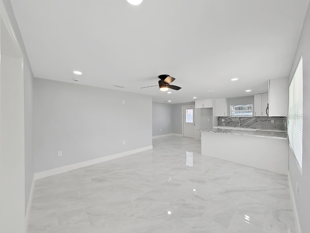 8721 N River Forest Circle Tampa FL 33604 TB8436401 image9