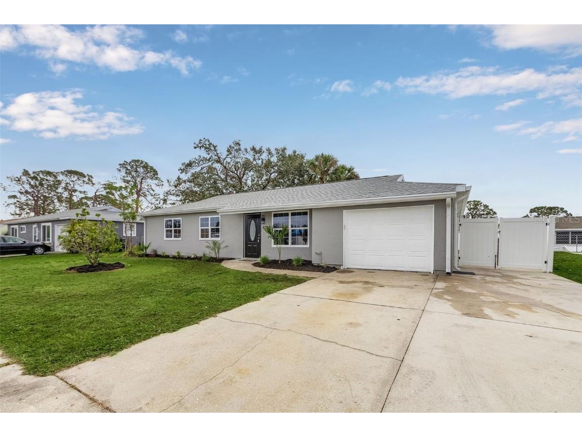 8721 San Pablo Avenue North Port FL 34287 A4560703 image1