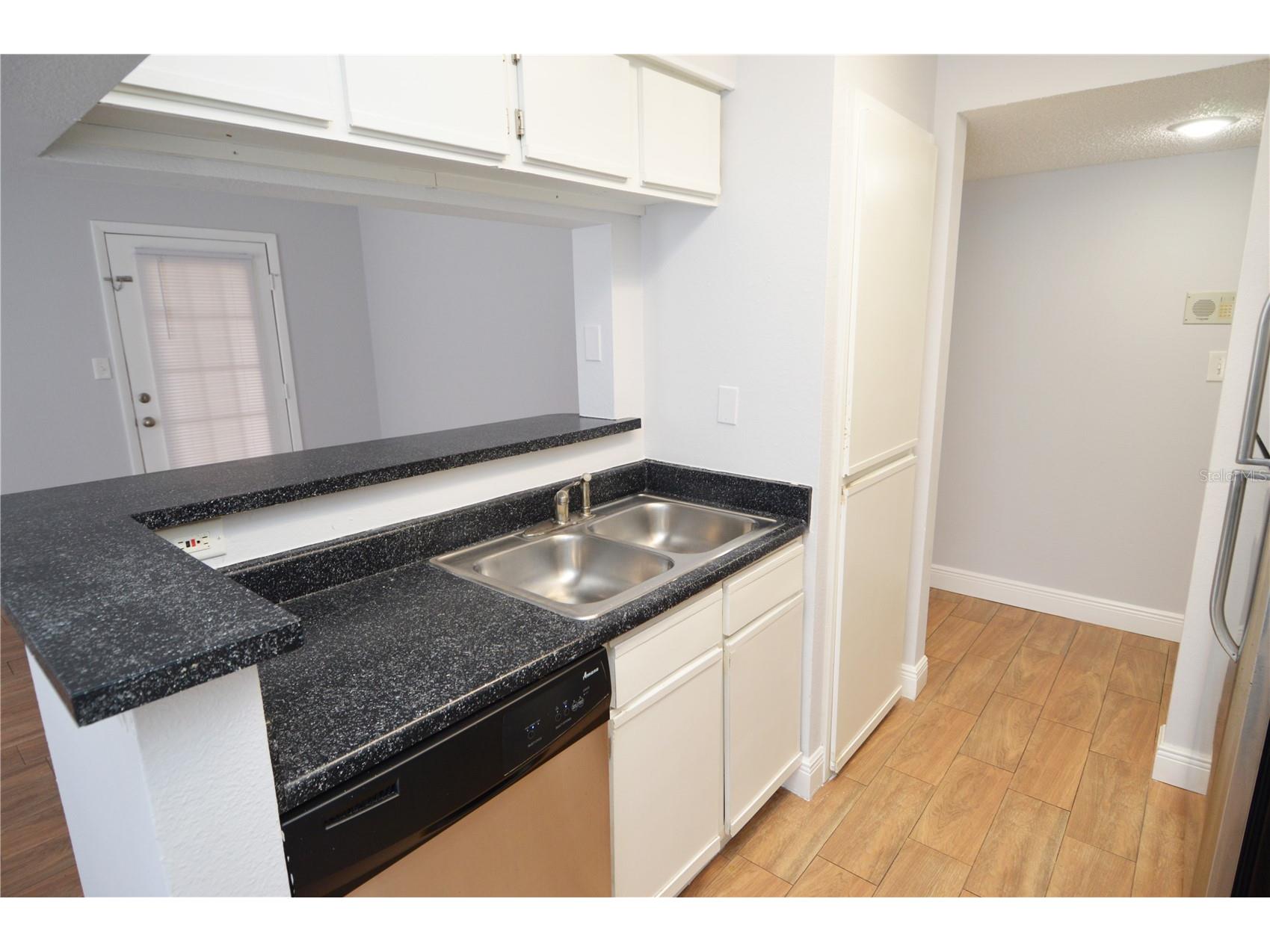 8722 Mallard Reserve Drive #102 Tampa FL 33614 TB8529464 image10