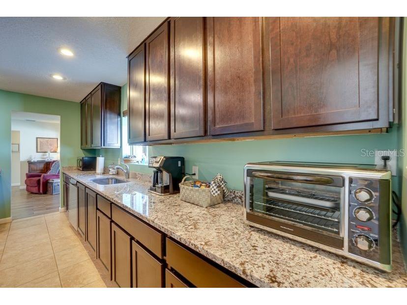 8722 Thornwood Lane Tampa FL 33615 TB8383405 image22