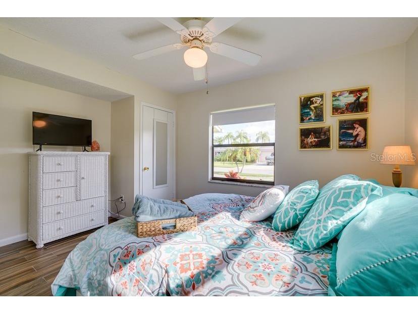 8722 Thornwood Lane Tampa FL 33615 TB8383405 image25