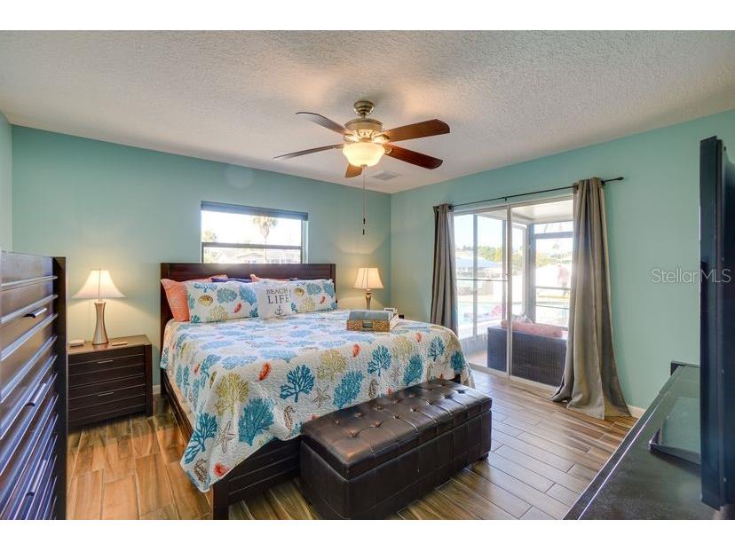 8722 Thornwood Lane Tampa FL 33615 TB8383405 image29