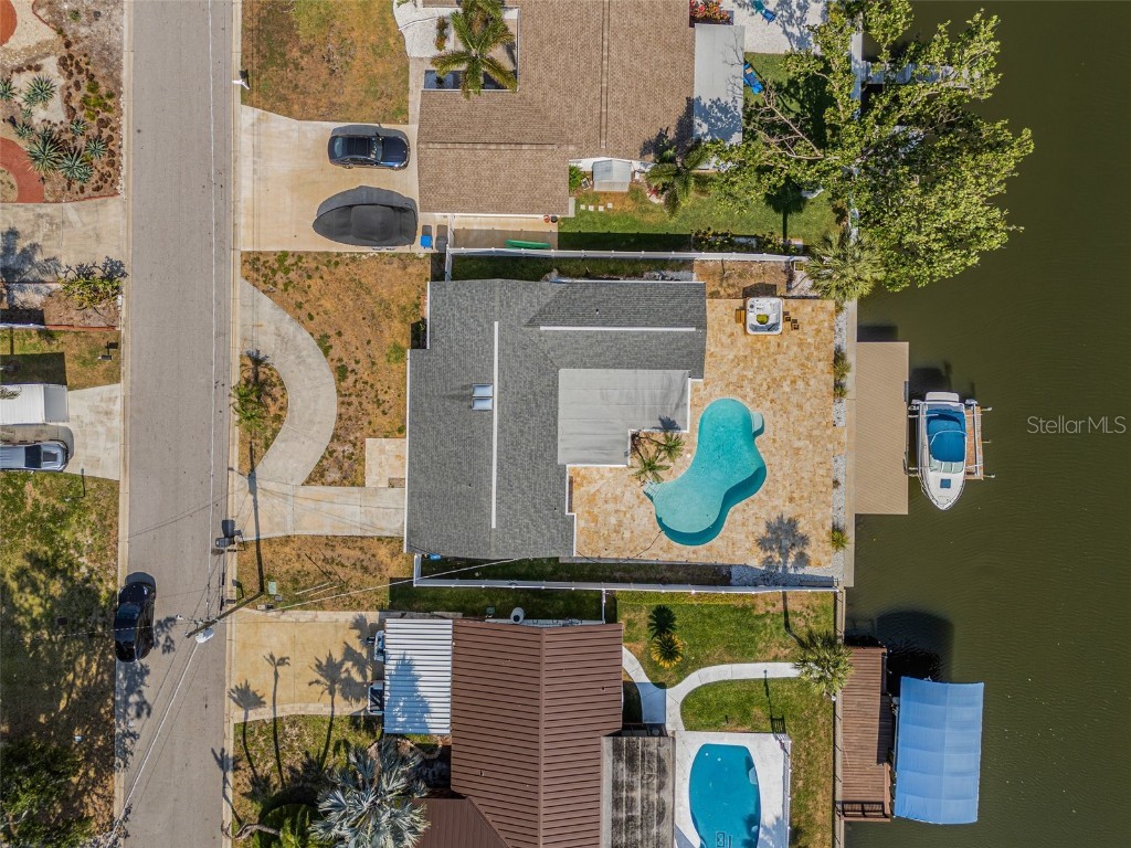 8722 Thornwood Lane Tampa FL 33615 TB8383405 image3