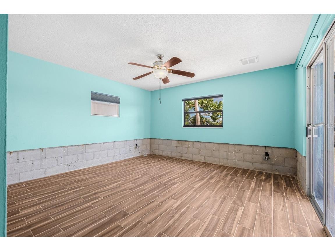 8722 Thornwood Lane Tampa FL 33615 TB8383405 image33