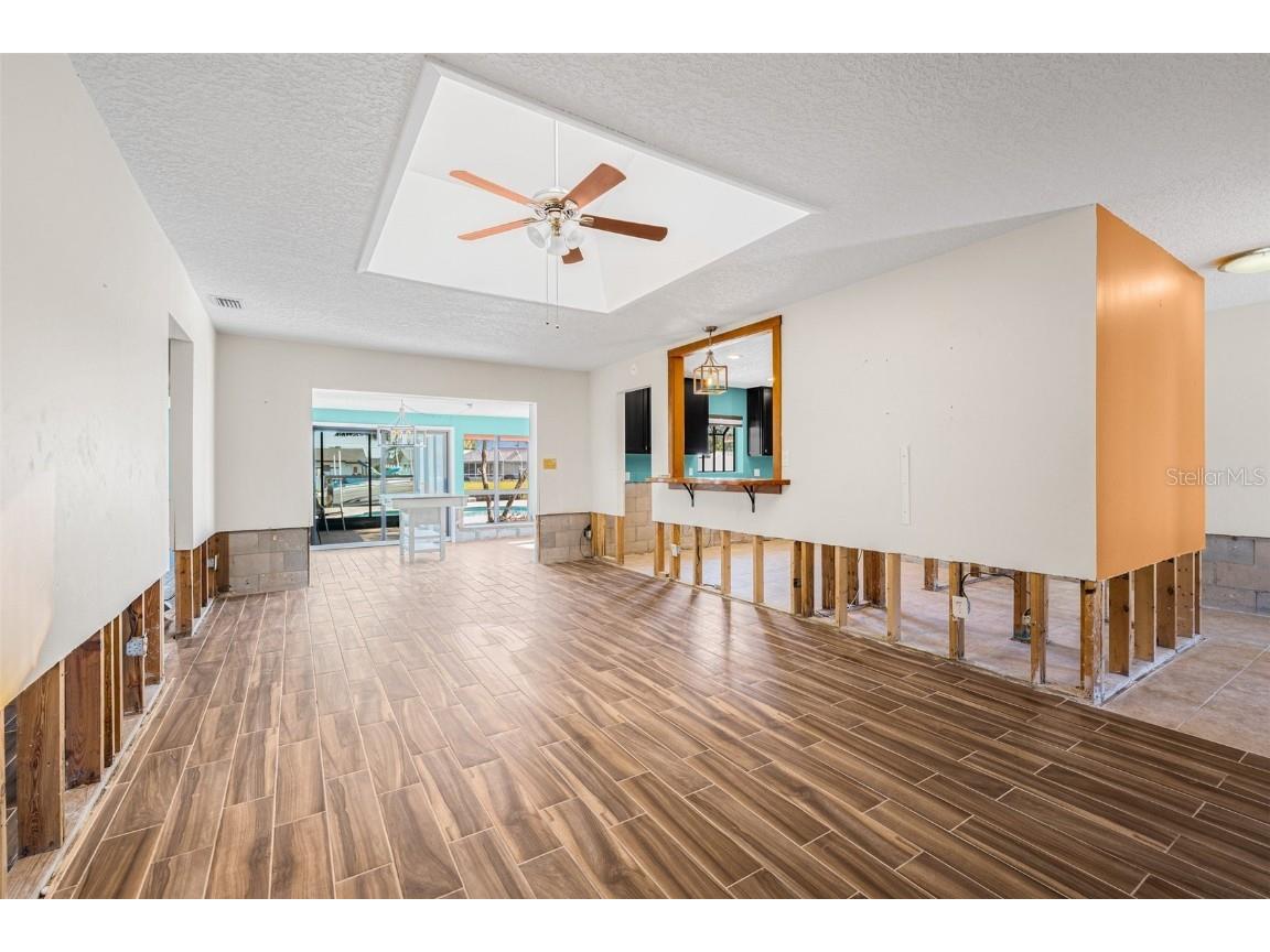 8722 Thornwood Lane Tampa FL 33615 TB8383405 image37