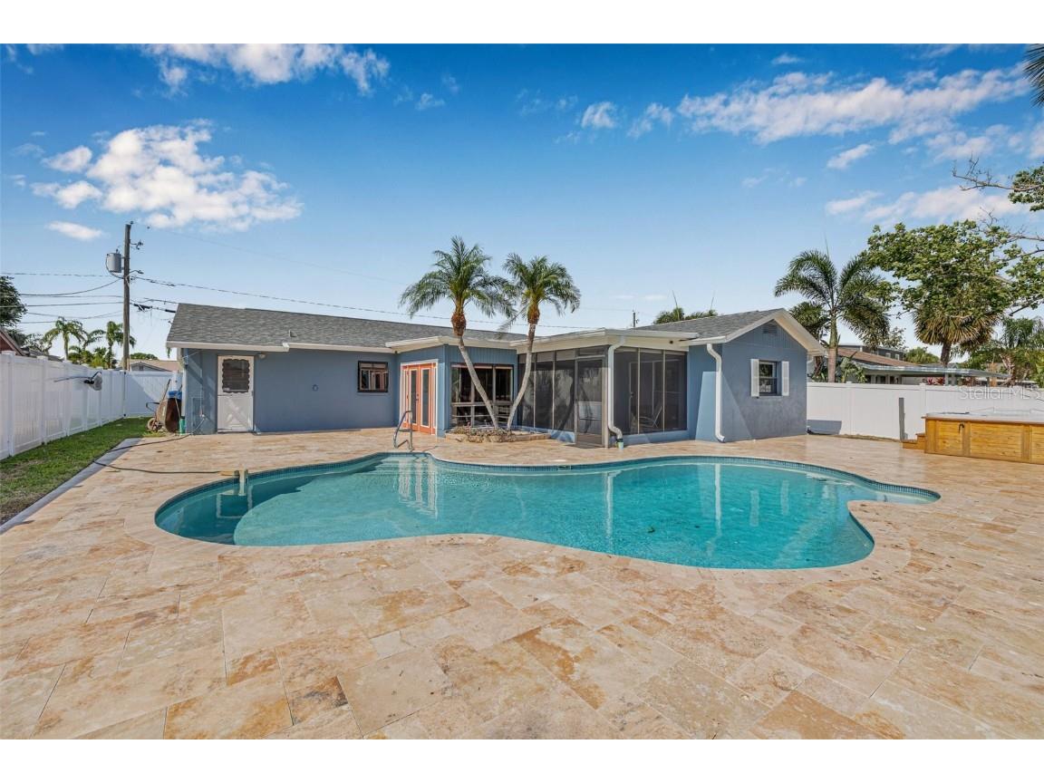 8722 Thornwood Lane Tampa FL 33615 TB8383405 image7