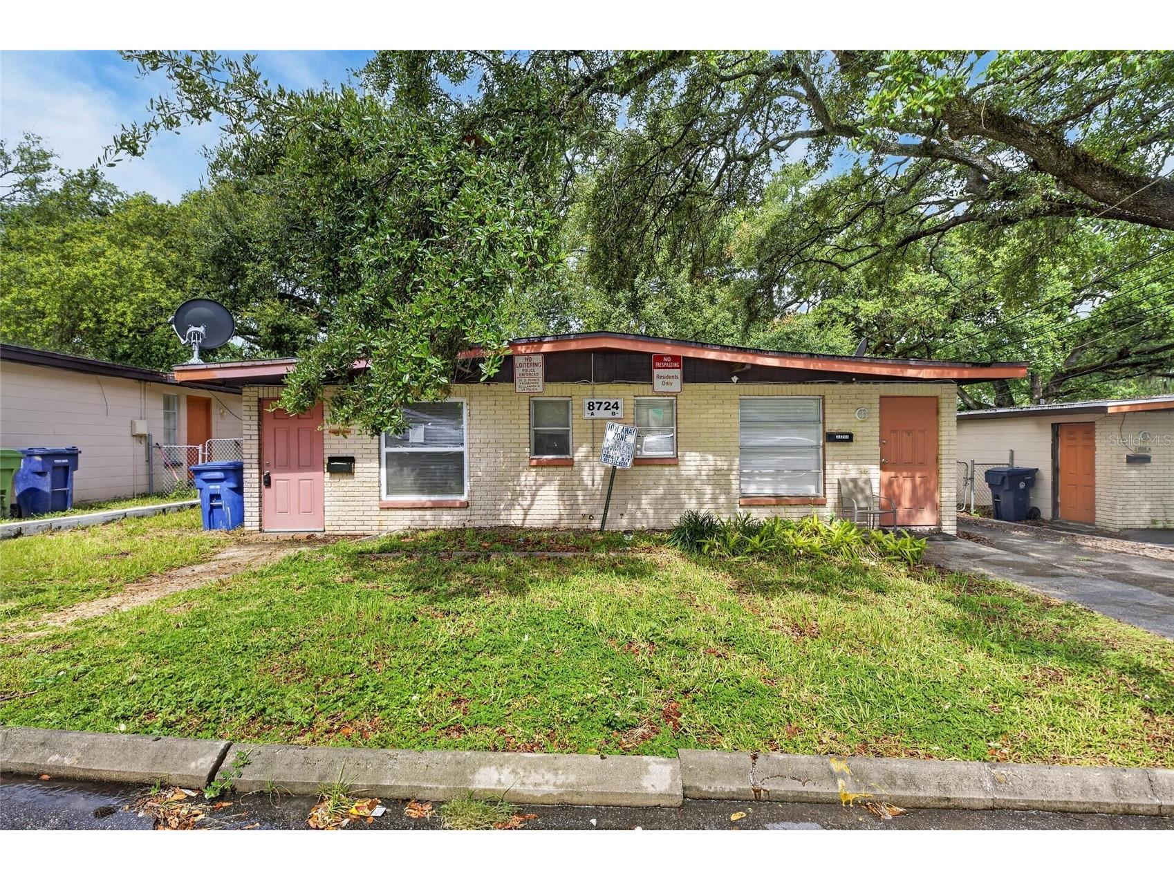 8723 & 8724 N 48th Street Tampa FL 33617 TB8523844 image1