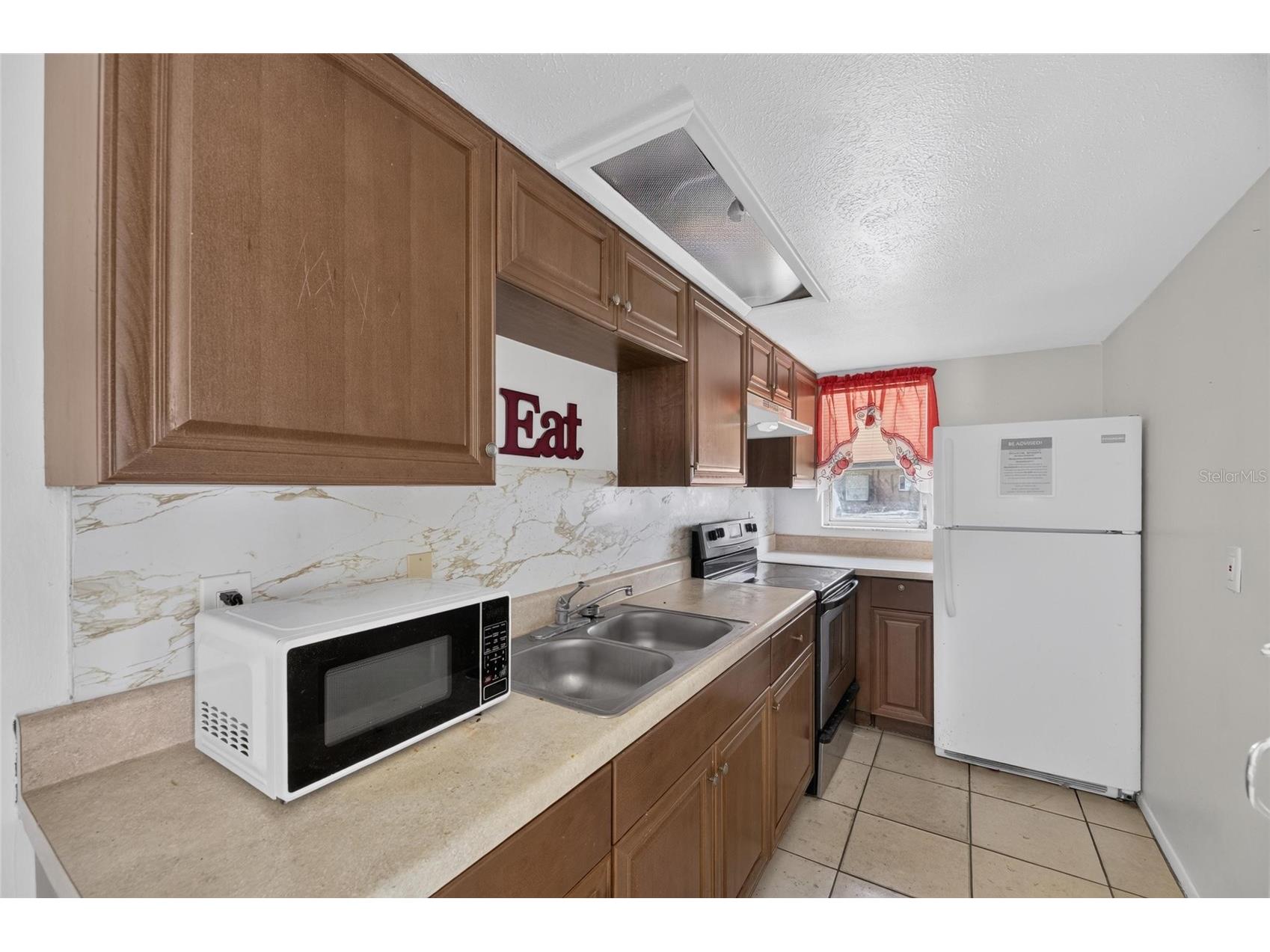 8723 & 8724 N 48th Street Tampa FL 33617 TB8523844 image11