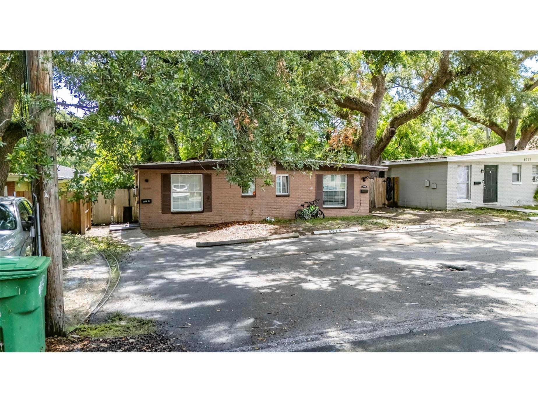 8723 & 8724 N 48th Street Tampa FL 33617 TB8523844 image31
