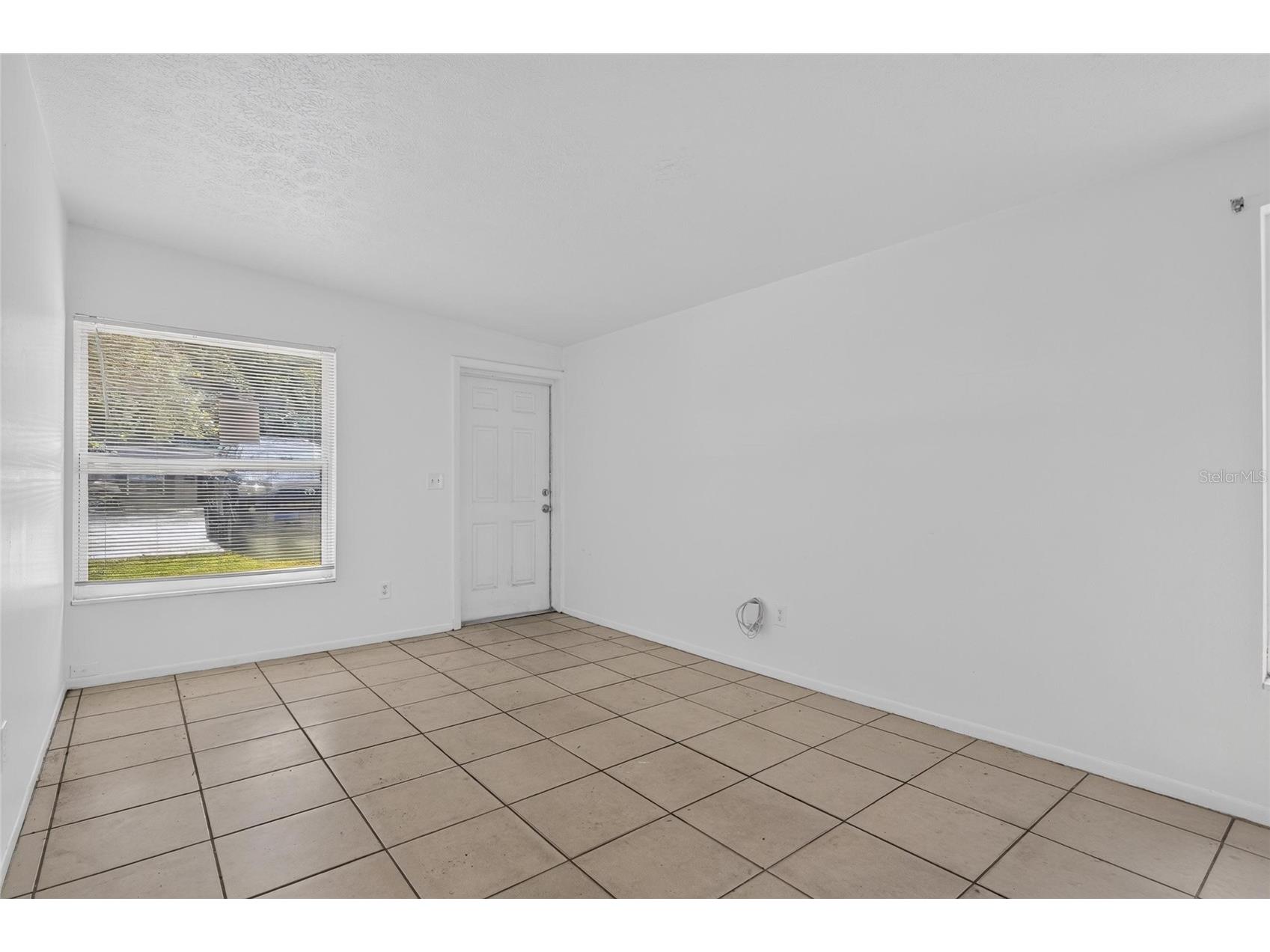 8723 & 8724 N 48th Street Tampa FL 33617 TB8523844 image7