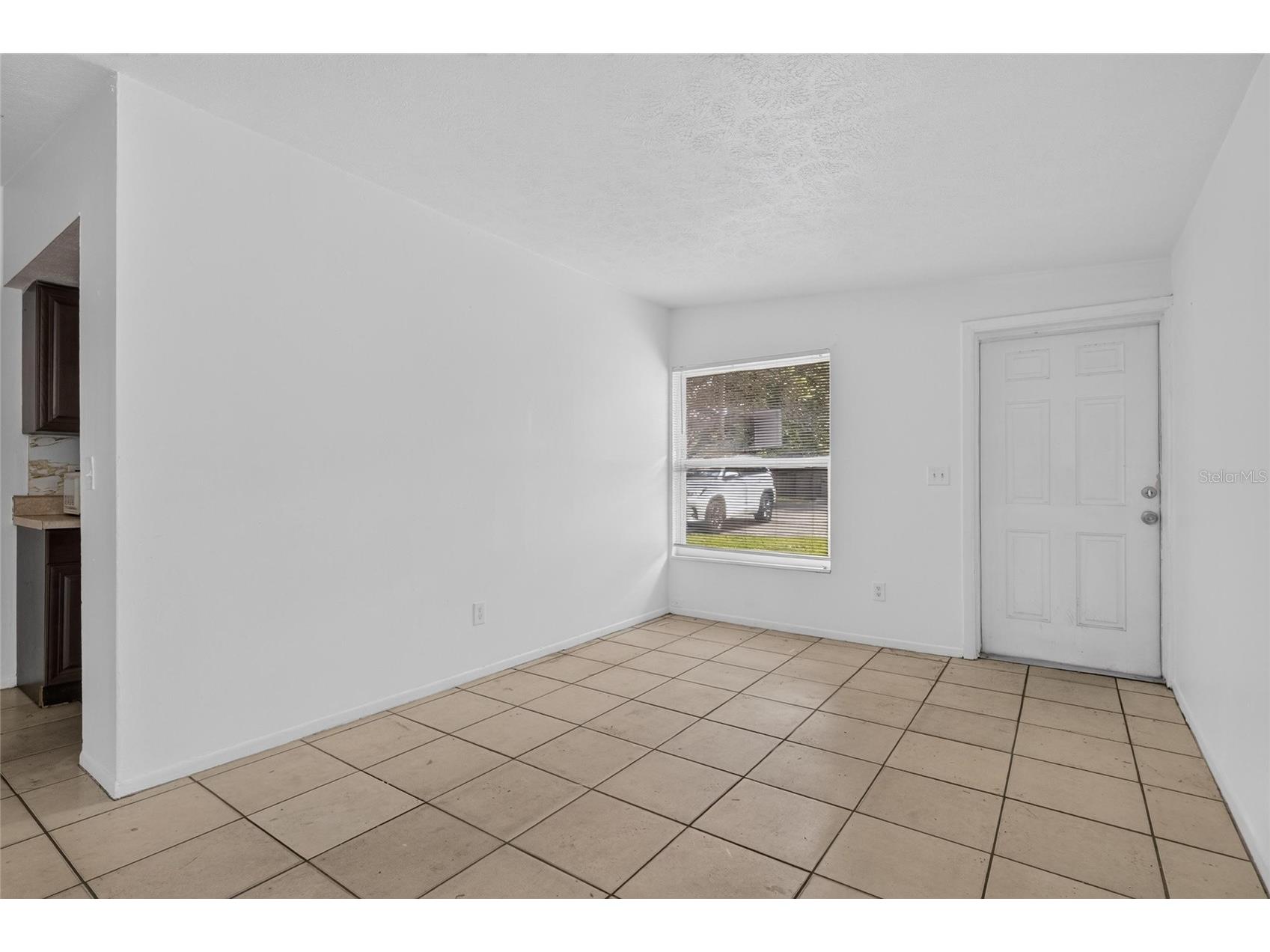 8723 & 8724 N 48th Street Tampa FL 33617 TB8523844 image9