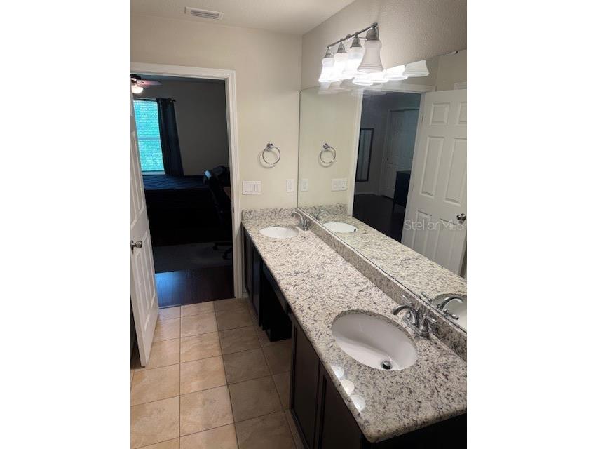 8723 Turnstone Haven Place Tampa FL 33619 TB8412436 image17