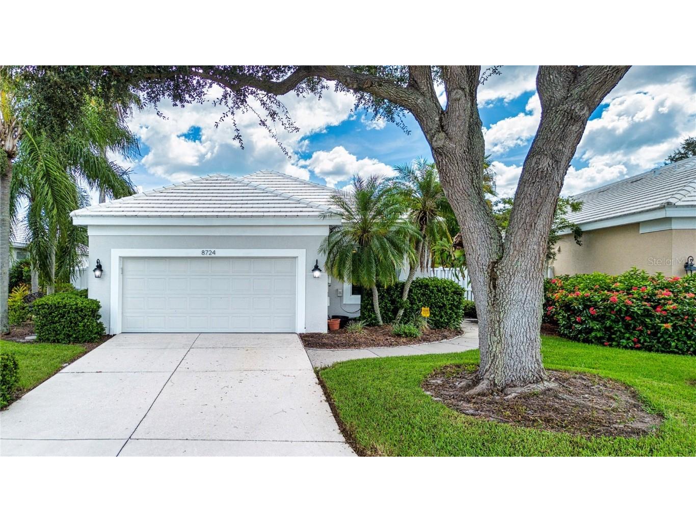 8724 52nd Drive E Bradenton FL 34211 A4622112 image1