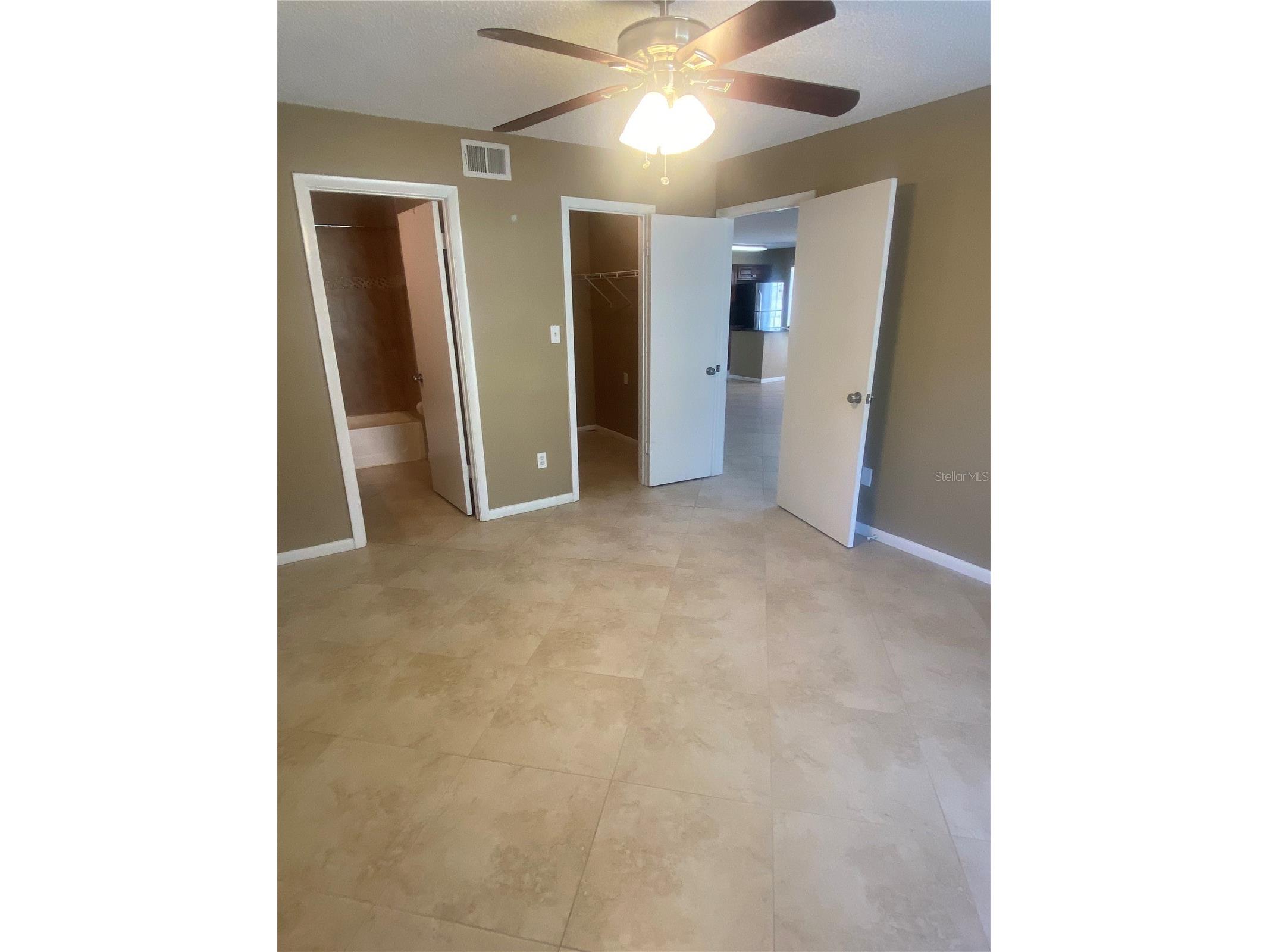 8724 Mallard Reserve Drive #102 Tampa FL 33614 TB8508657 image7