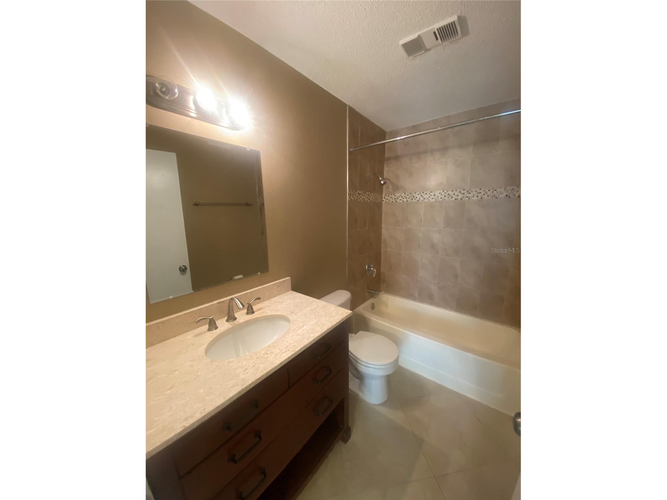 8724 Mallard Reserve Drive #102 Tampa FL 33614 TB8508657 image8