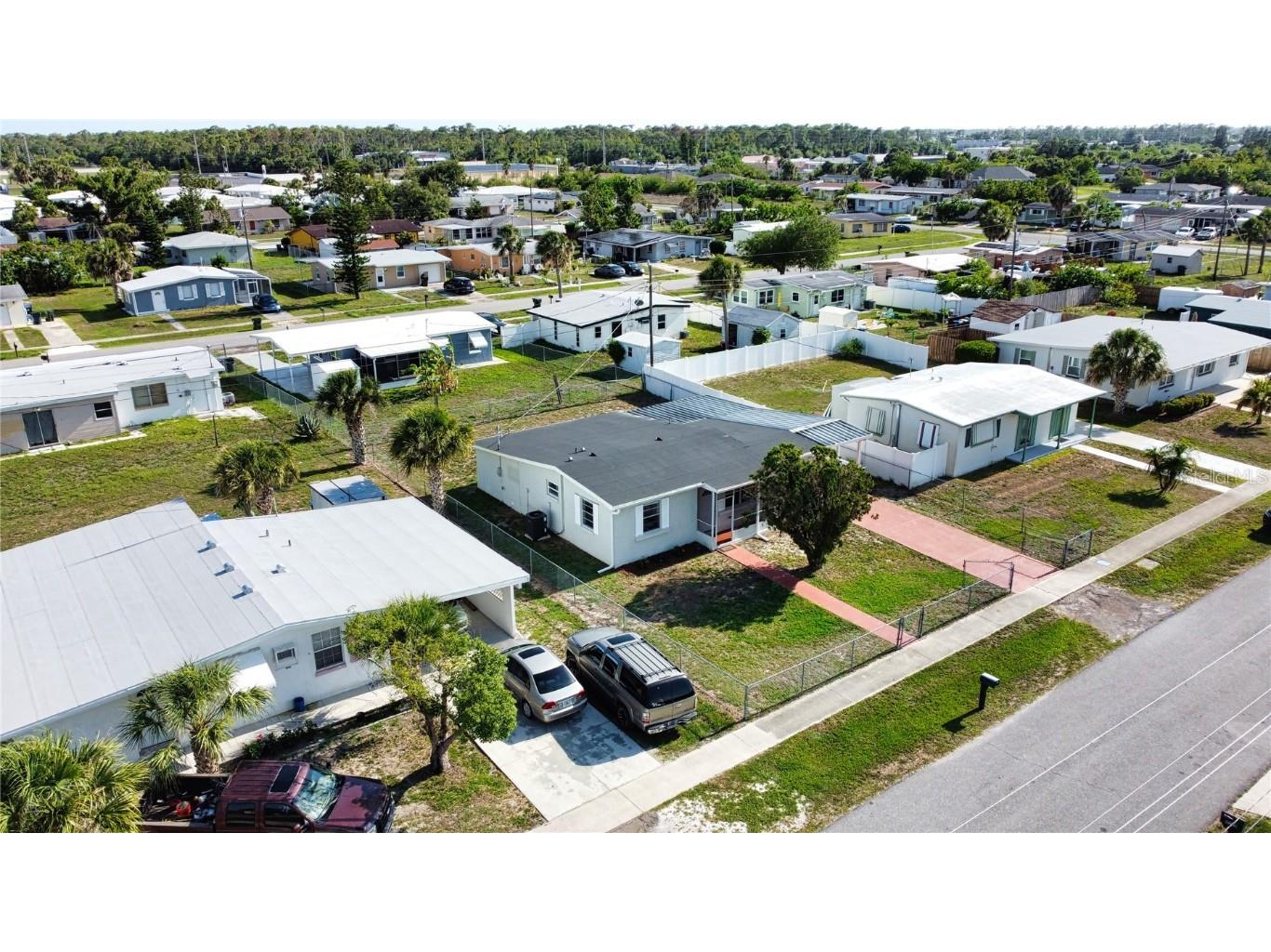 8725 Aero Avenue North Port FL 34287 A4654682 image1