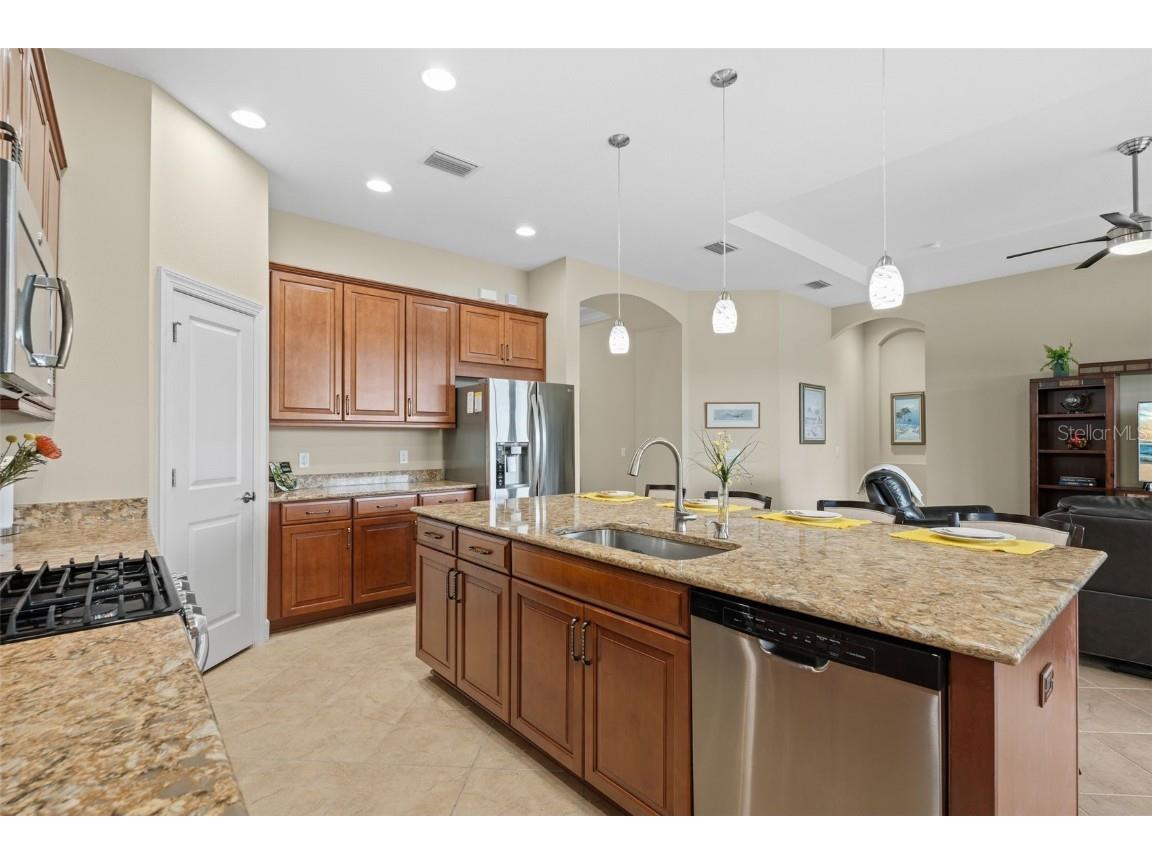 8725 Amaretto Avenue Sarasota FL 34238 A4667771 image31