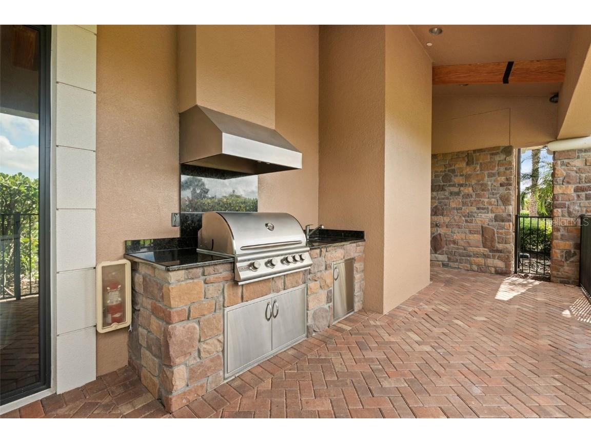 8725 Amaretto Avenue Sarasota FL 34238 A4667771 image60