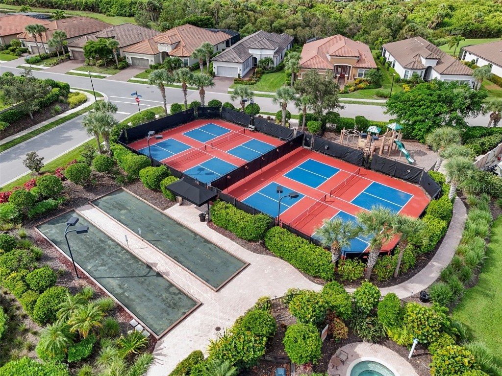 8725 Amaretto Avenue Sarasota FL 34238 A4667771 image66