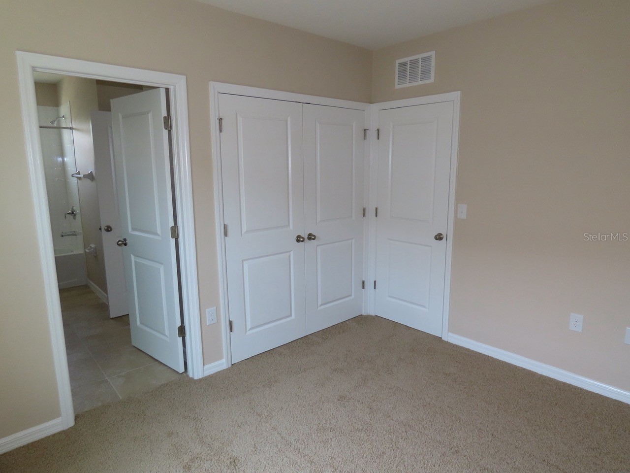 8725 Daydream Street Sarasota FL 34238 A4698378 image20
