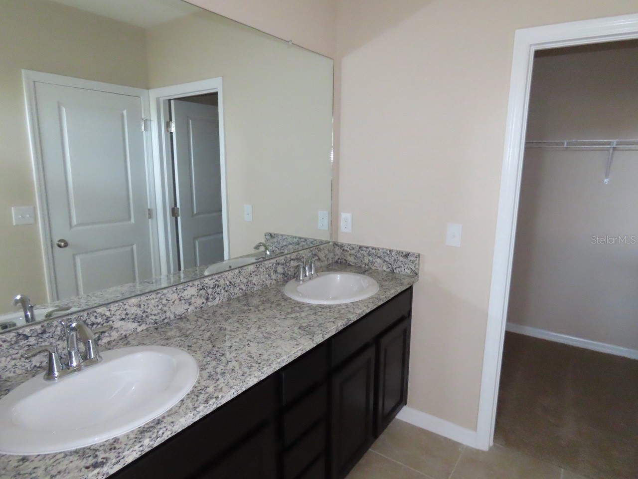 8725 Daydream Street Sarasota FL 34238 A4698378 image22