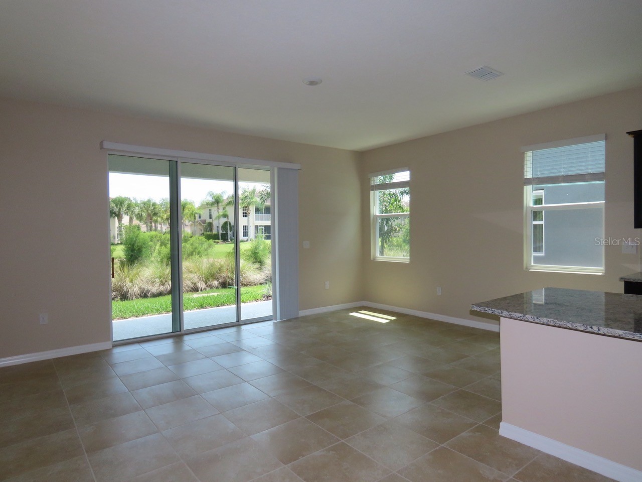 8725 Daydream Street Sarasota FL 34238 A4698378 image3