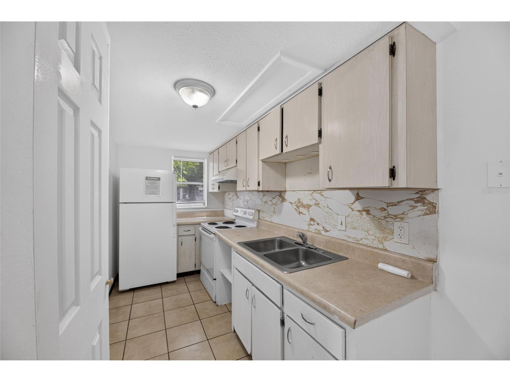 8726 & 8728 N 48th Street Tampa FL 33617 TB8523851 image12