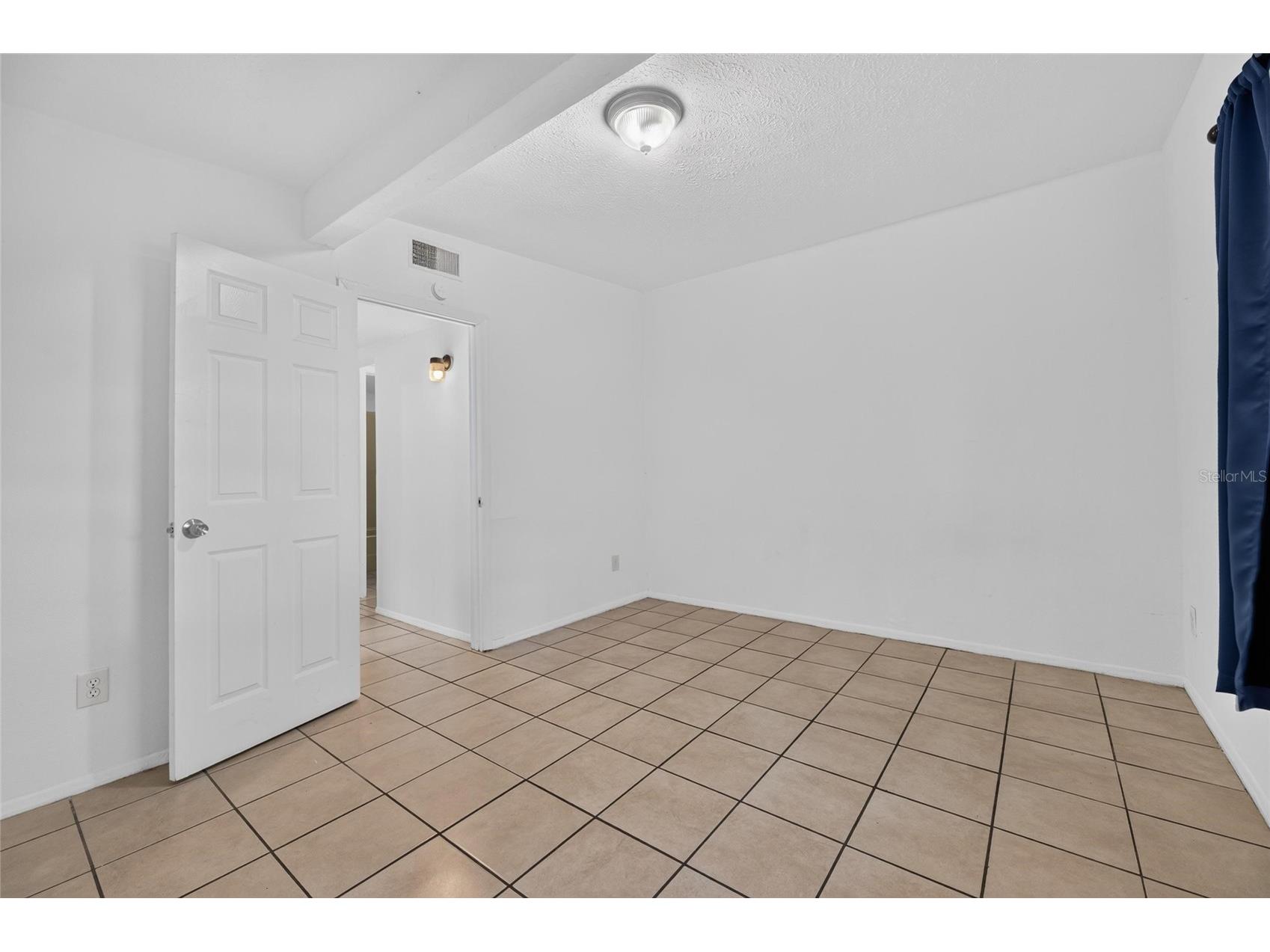 8726 & 8728 N 48th Street Tampa FL 33617 TB8523851 image18