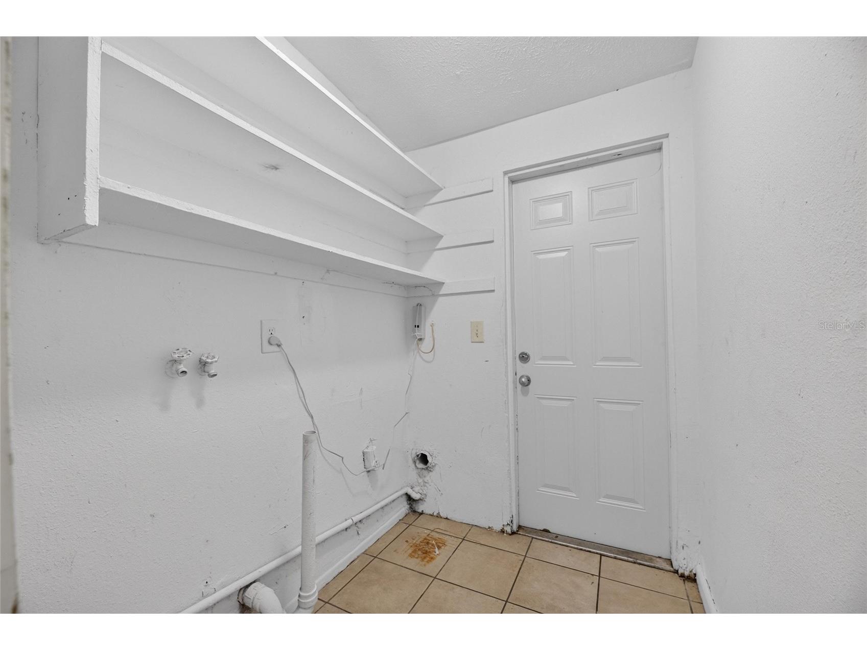 8726 & 8728 N 48th Street Tampa FL 33617 TB8523851 image25