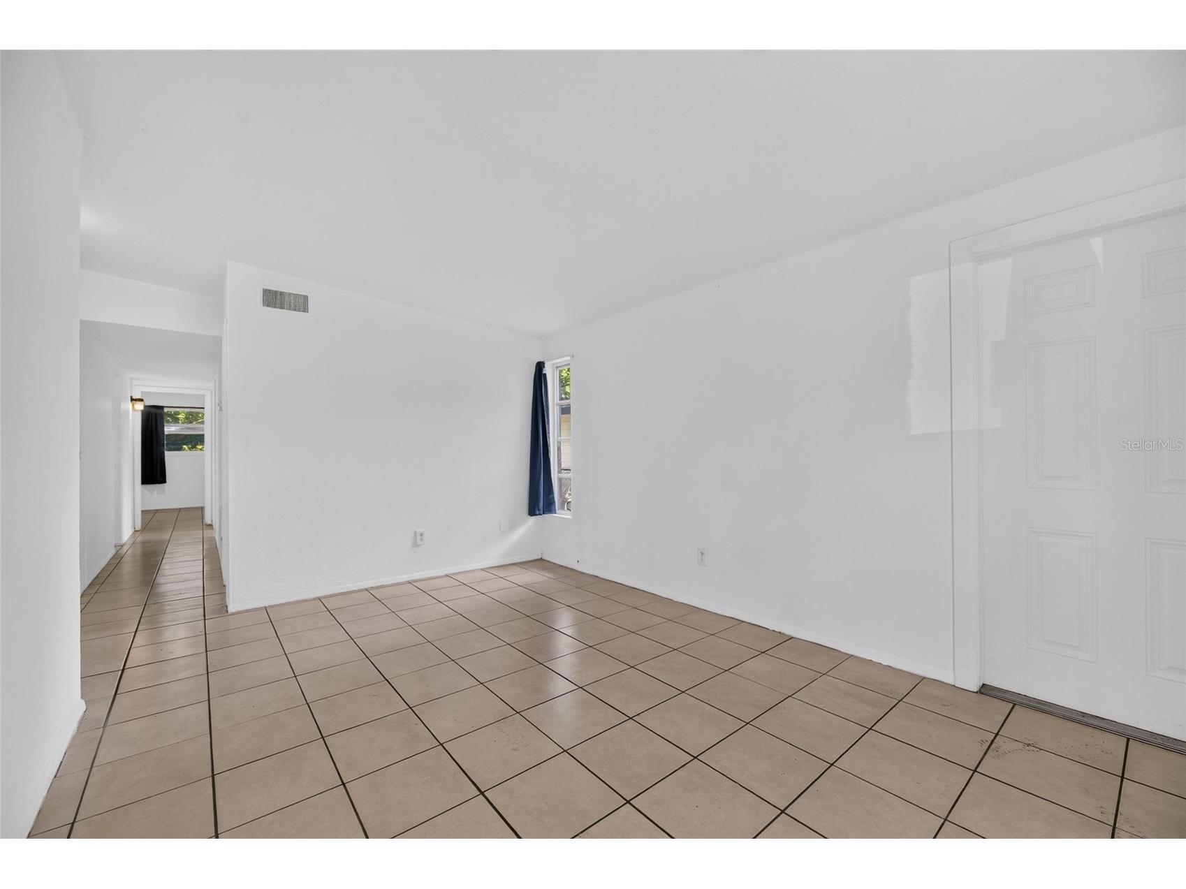 8726 & 8728 N 48th Street Tampa FL 33617 TB8523851 image26