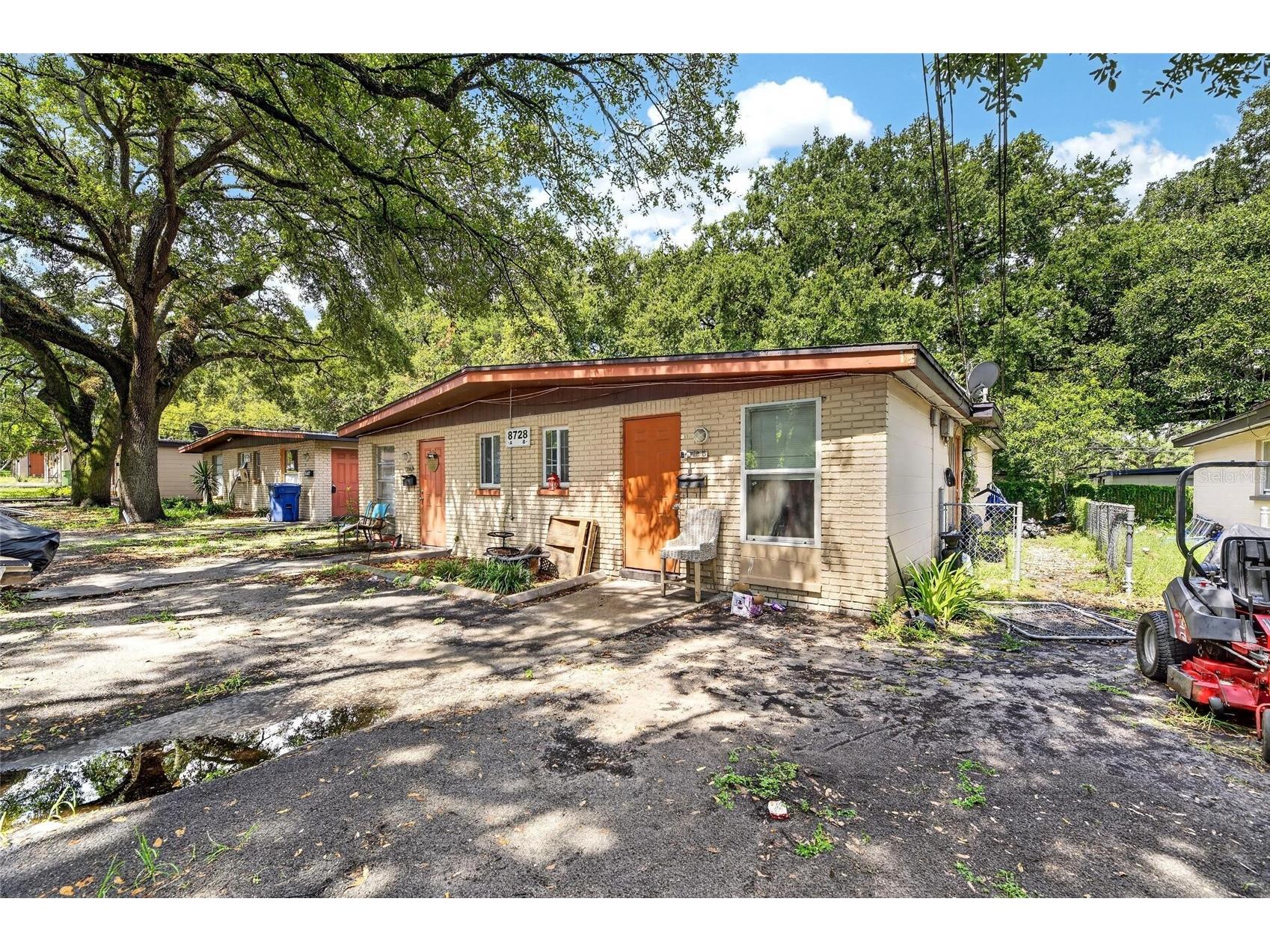 8726 & 8728 N 48th Street Tampa FL 33617 TB8523851 image4