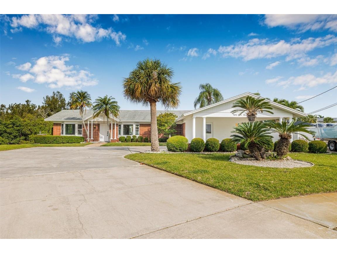 8727 Bay Crest Lane Tampa FL 33615 TB8378281 image1