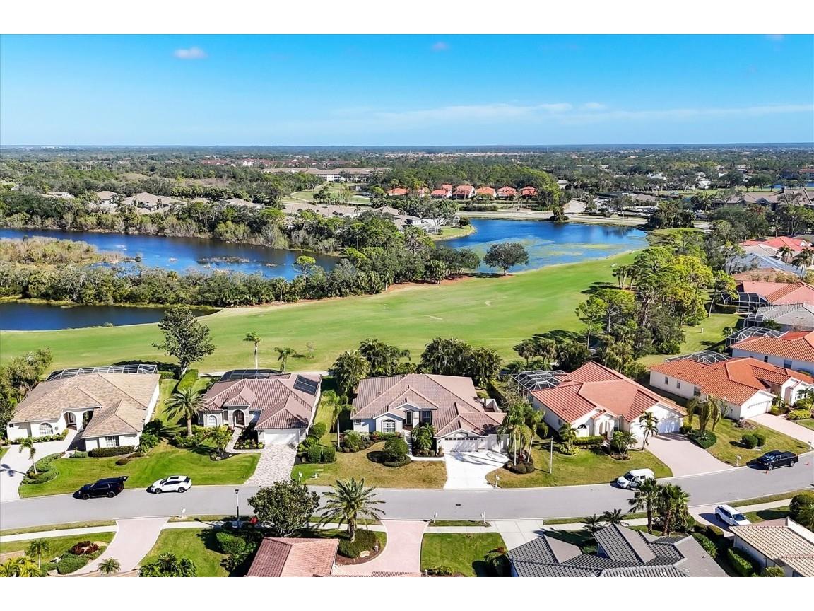 8727 Grey Oaks Avenue Sarasota FL 34238 A4639225 image1