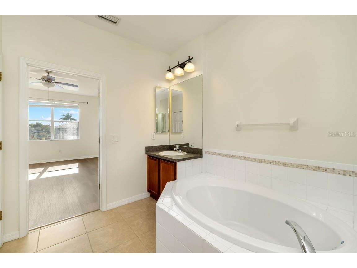 8727 Karpeal Drive #1005 Sarasota FL 34238 A4674525 image22