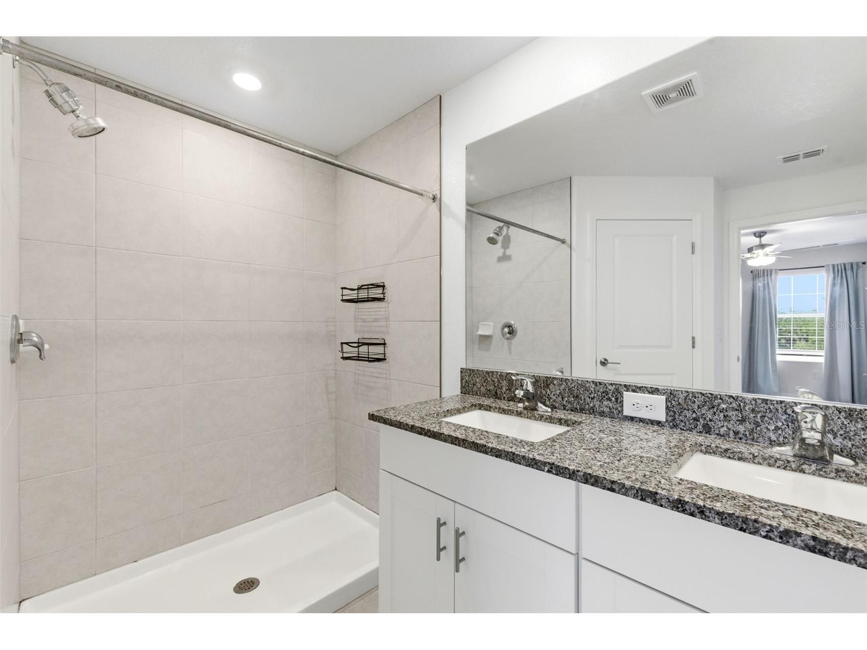 873 Tennyson Mill Circle Tampa FL 33619 TB8500328 image37