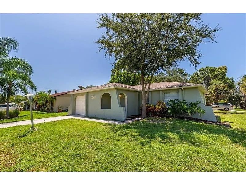 8730 Filson Place Sarasota FL 34231 A4653779 image4