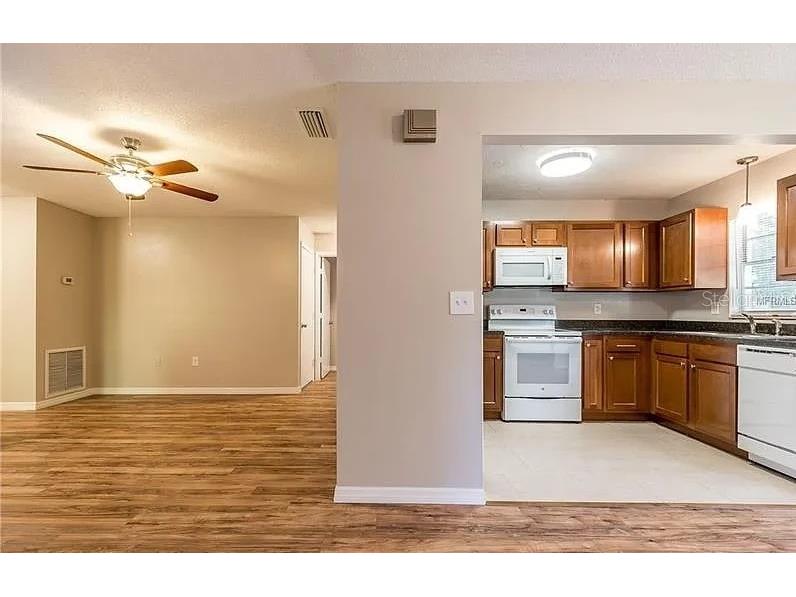 8730 Filson Place Sarasota FL 34231 A4653779 image7