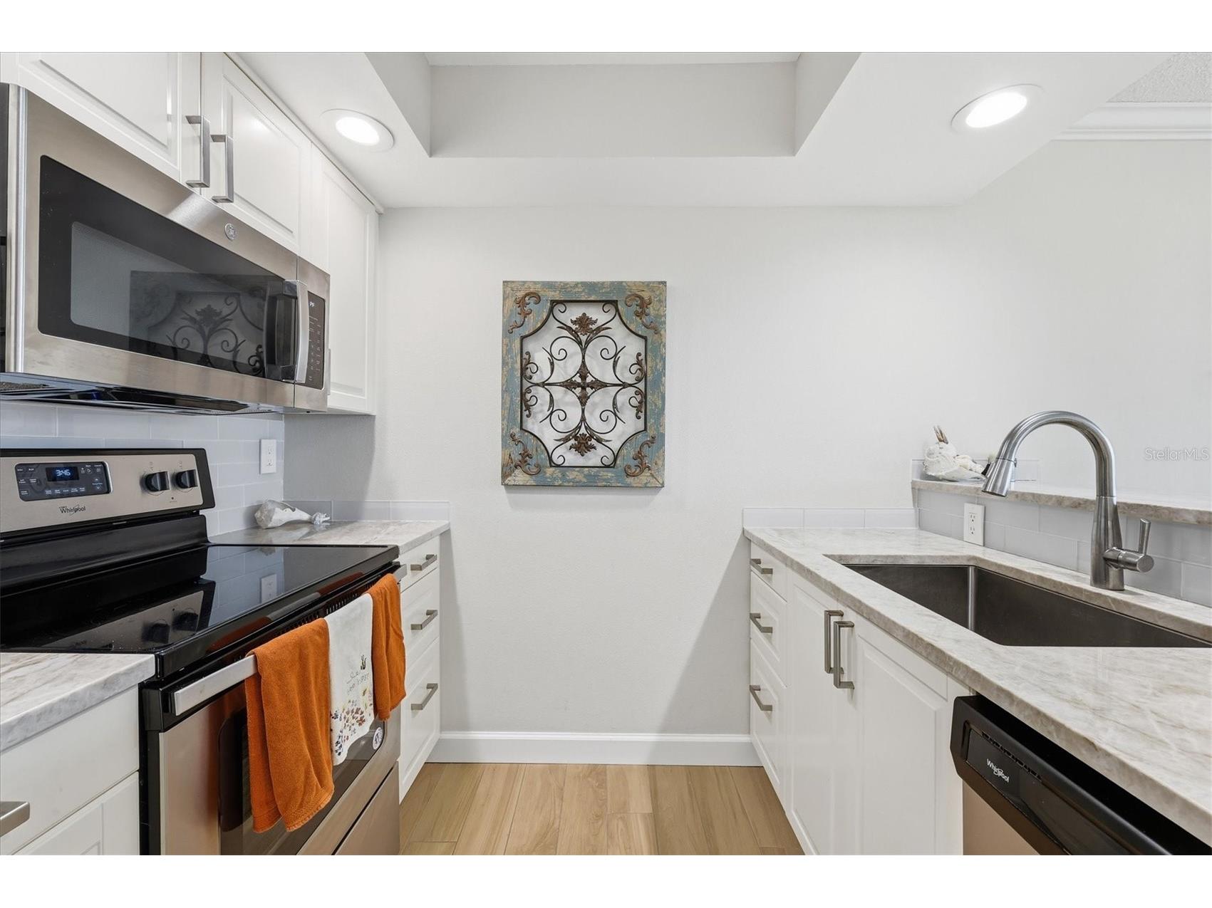 8730 Midnight Pass Road #202A Sarasota FL 34242 A4678906 image14