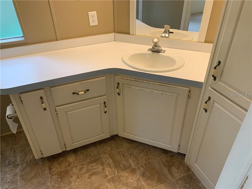 8731 Lithia Pinecrest Road Lithia FL 33547 TB8494845 image17