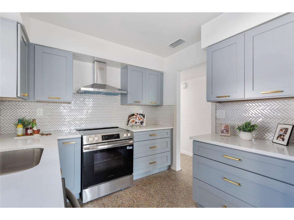 8731 N 27th Street Tampa FL 33604 TB8453994 image12