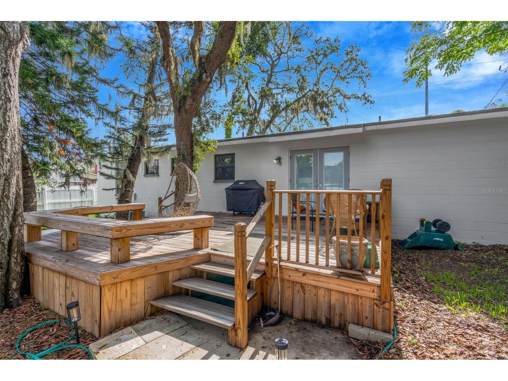 8732 Overlook Drive Tampa FL 33617 O6413812 image15