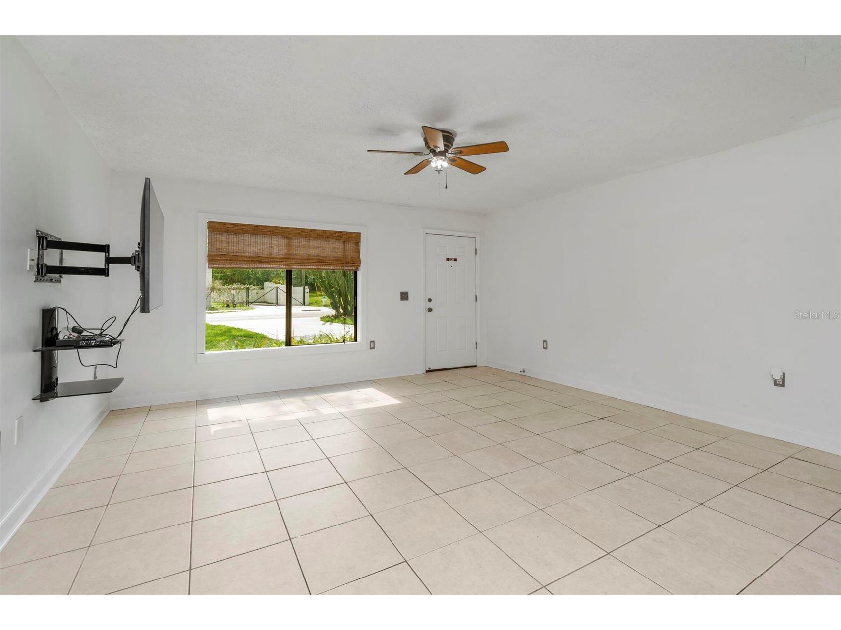 8732 Overlook Drive Tampa FL 33617 O6413812 image19
