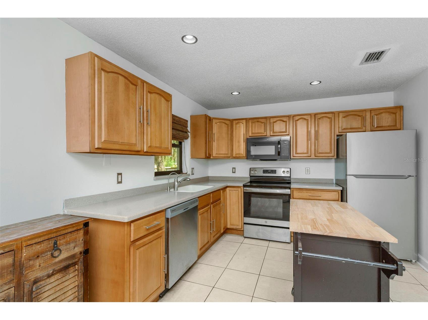 8732 Overlook Drive Tampa FL 33617 O6413812 image20
