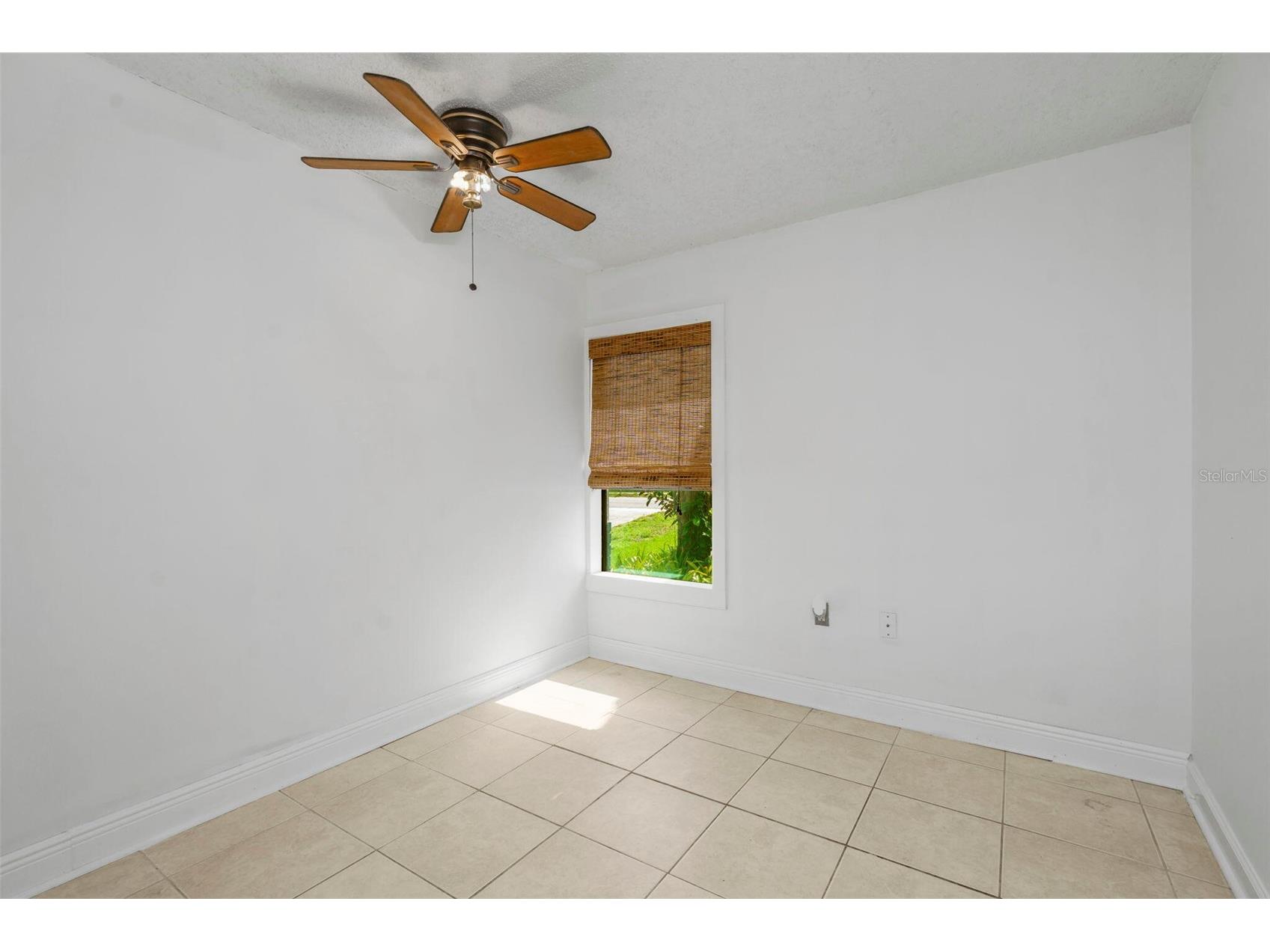 8732 Overlook Drive Tampa FL 33617 O6413812 image28