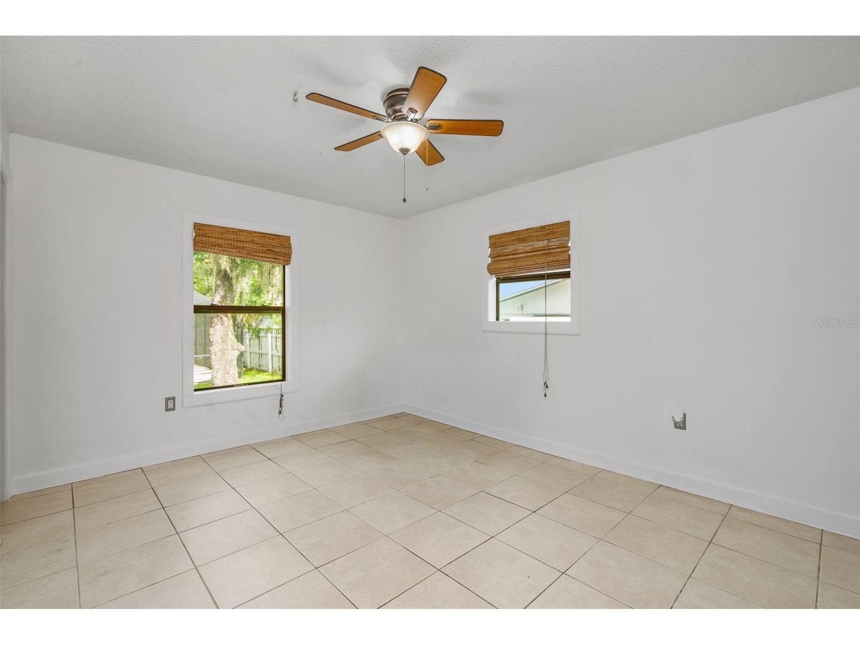 8732 Overlook Drive Tampa FL 33617 O6413812 image30
