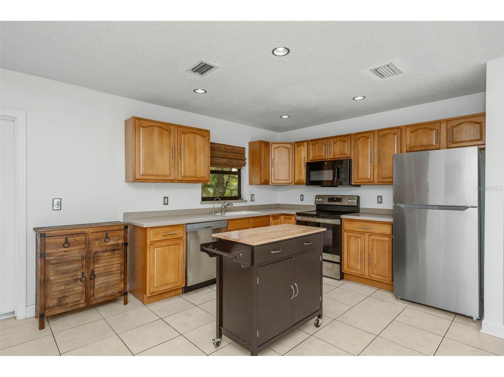 8732 Overlook Drive Tampa FL 33617 O6413812 image5