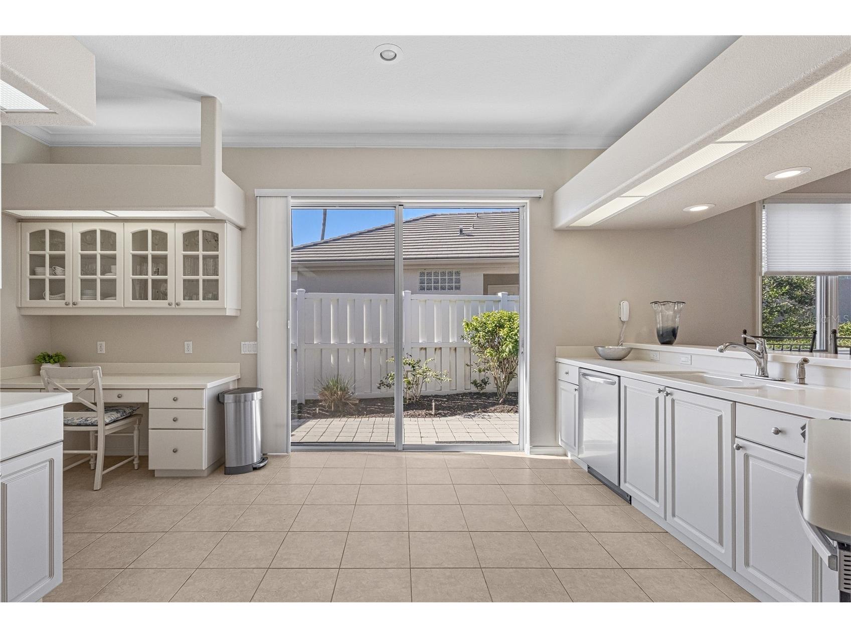 8733 49th Terrace East Bradenton FL 34211 A4680001 image10