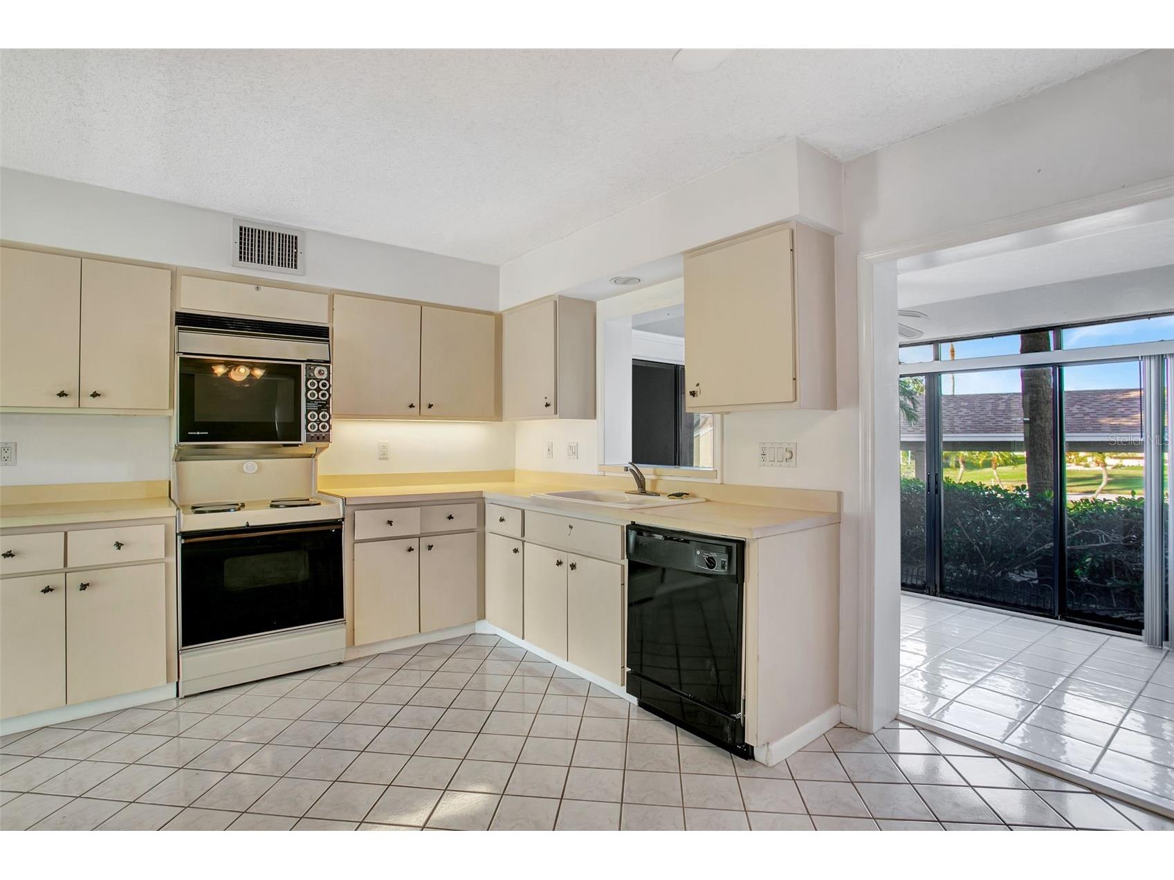 8734 54th Avenue W #8734 Bradenton FL 34210 TB8480976 image36